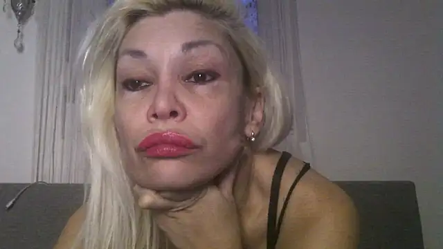 Snapshot of EvaaMina chatting on 01-16-26, 03:49 EvaaMina online show from 01-16-26, 03:49