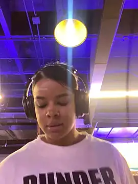 Snapshot of trianawhite chatting on 12-03-24, 07:55 trianawhite online show from 12-03-24, 07:55