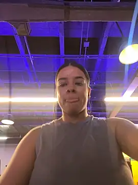 Snapshot of trianawhite chatting on 12-17-24, 08:54 trianawhite online show from 12-17-24, 08:54