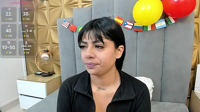 Snapshot of melani_dream chatting on 06-29-26, 01:44 melani dream online show from 06-29-26, 01:44