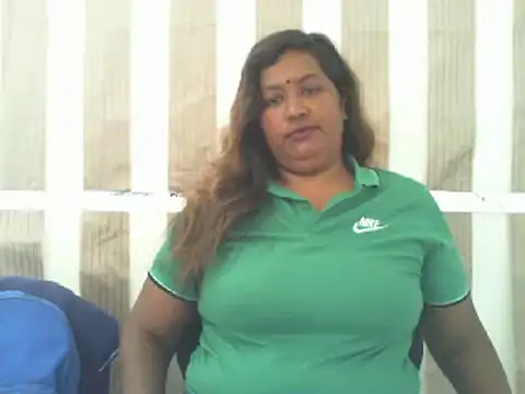 Snapshot of Mammabear_4u chatting on 01-02-25, 09:43 Mammabear 4u online show from 01-02-25, 09:43
