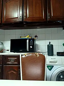 Snapshot of Monick17 chatting on 10-22-25, 01:28 Monick17 online show from 10-22-25, 01:28