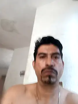 Felipenuevo1 online show from 11-18-25, 09:08