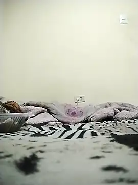 Snapshot of 001HENRYAlejandro chatting on 03-19-26, 01:53 001HENRYAlejandro online show from 03-19-26, 01:53