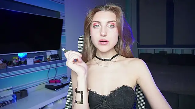 CassiaBlade1 online show from 09-26-25, 04:44