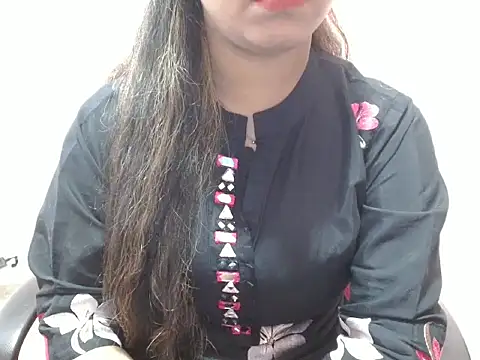 LovingPihu online show from 02-14-25, 08:21