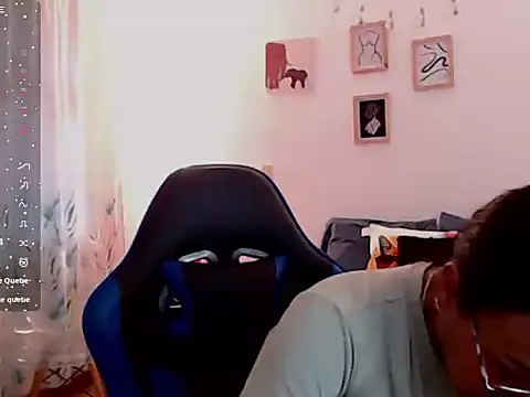 Snapshot of emmily_castro chatting on 10-24-25, 12:01 emmily castro online show from 10-24-25, 12:01