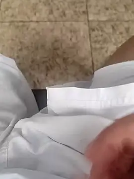 vini4016 online show from 12-31-24, 06:24