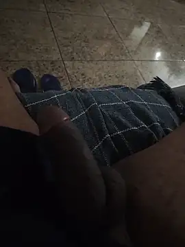 vini4016 online show from 10-10-25, 08:30