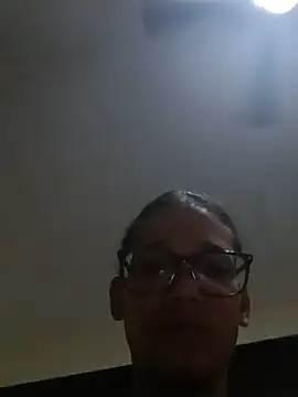 Snapshot of Yanwoods420 chatting on 06-10-26, 02:45 Yanwoods420 online show from 06-10-26, 02:45