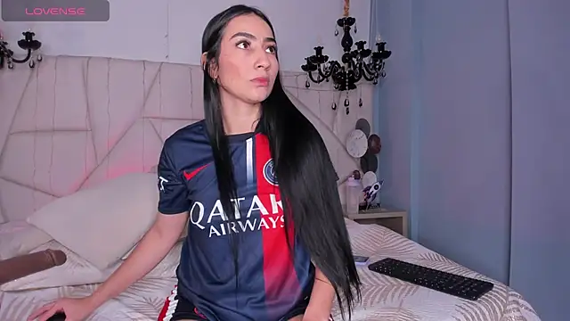 Snapshot of Selenee- chatting on 01-30-25, 02:36 Selenee- online show from 01-30-25, 02:36
