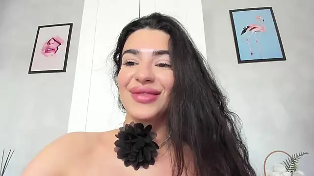 Snapshot of Naila18 chatting on 03-07-25, 10:13 Naila18 online show from 03-07-25, 10:13