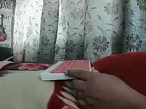 Snapshot of FUN4TIPS chatting on 01-10-25, 10:28 FUN4TIPS online show from 01-10-25, 10:28