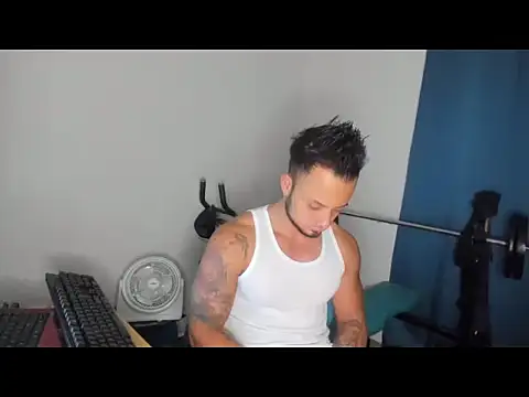 Snapshot of JacobJamess chatting on 01-08-26, 04:26 JacobJamess online show from 01-08-26, 04:26