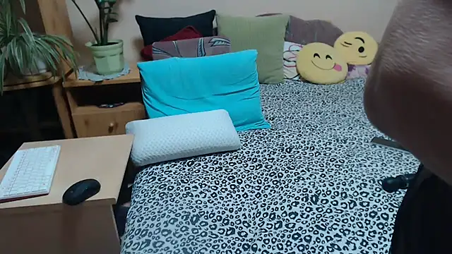 Snapshot of Margaret-milf chatting on 09-11-25, 05:35 Margaret-milf online show from 09-11-25, 05:35