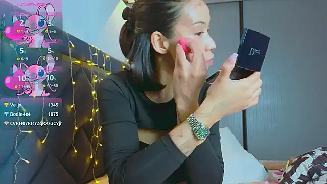 Snapshot of Mia_Tin chatting on 01-30-25, 12:48 Mia Tin online show from 01-30-25, 12:48