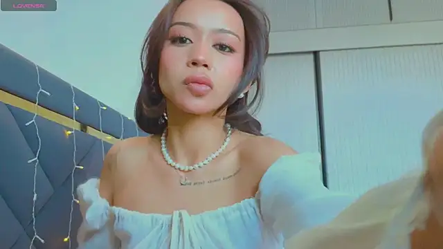 Snapshot of Mia_Tin chatting on 02-06-25, 06:51 Mia Tin online show from 02-06-25, 06:51