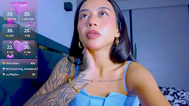 Snapshot of Mia_Tin chatting on 09-20-25, 01:12 Mia Tin online show from 09-20-25, 01:12
