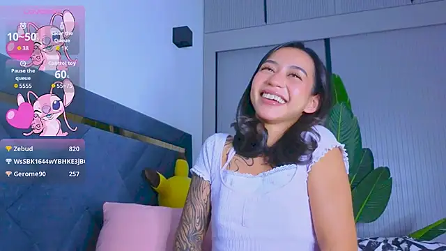 Snapshot of Mia_Tin chatting on 10-11-25, 07:23 Mia Tin online show from 10-11-25, 07:23