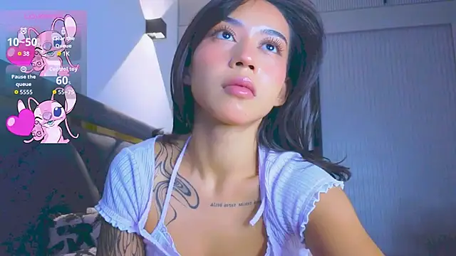 Snapshot of Mia_Tin chatting on 10-16-25, 01:23 Mia Tin online show from 10-16-25, 01:23