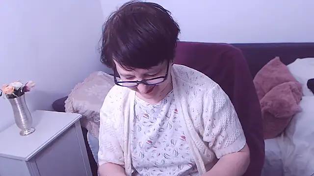 ChristaRose online show from 02-15-25, 07:50