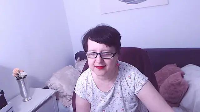 ChristaRose online show from 11-22-25, 09:47