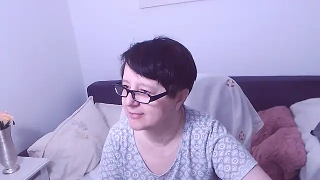 ChristaRose online show from 04-04-26, 07:55