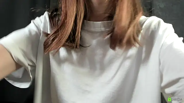 Snapshot of Courtney_Luv chatting on 11-25-25, 02:06 Courtney Luv online show from 11-25-25, 02:06