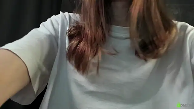 Snapshot of Courtney_Luv chatting on 12-17-25, 12:33 Courtney Luv online show from 12-17-25, 12:33