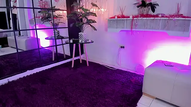 Snapshot of _liathompsom09 chatting on 02-21-25, 11:21 liathompsom09 online show from 02-21-25, 11:21