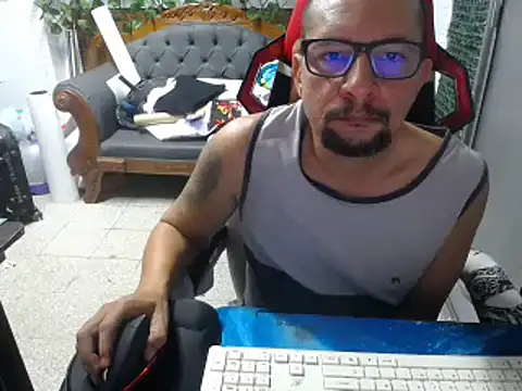Snapshot of alexam_gal@xh chatting on 12-19-24, 10:21 alexam galxh online show from 12-19-24, 10:21