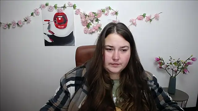 Snapshot of XX_Daniella_XX chatting on 11-17-25, 08:42 XX Daniella XX online show from 11-17-25, 08:42