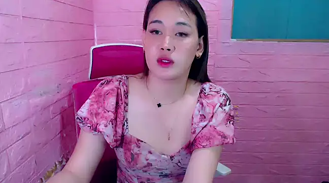 Snapshot of 9inSelfSucker chatting on 02-18-25, 01:33 9inSelfSucker online show from 02-18-25, 01:33
