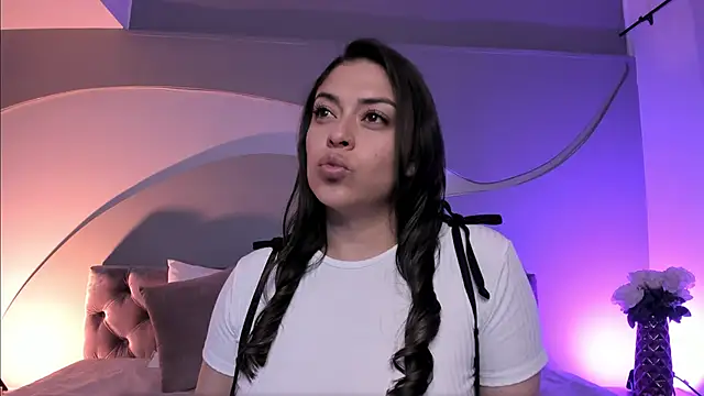 Nicolle W online show from 02-05-25, 11:55