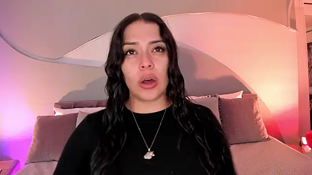 Nicolle W online show from 11-07-25, 11:43