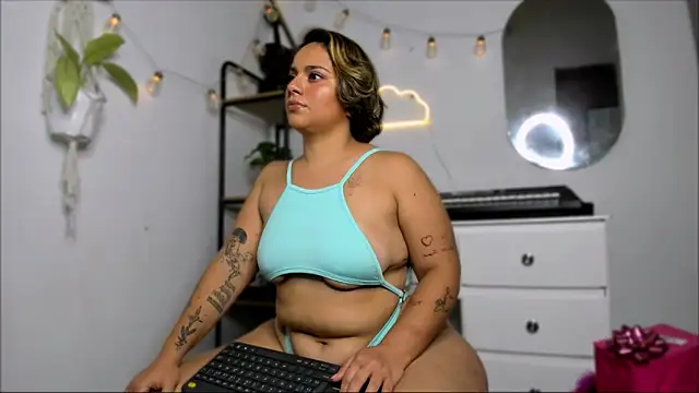 susy angel online show from 12-19-24, 02:56