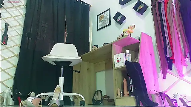 Snapshot of myla_sarah chatting on 04-30-26, 08:57 myla sarah online show from 04-30-26, 08:57