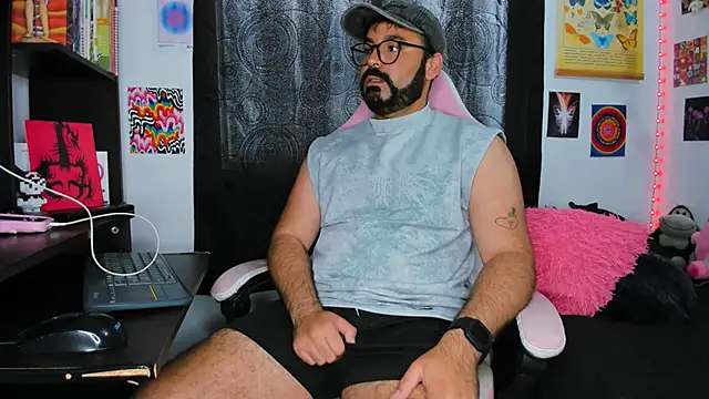 Snapshot of johnnyalx chatting on 03-05-25, 09:26 johnnyalx online show from 03-05-25, 09:26