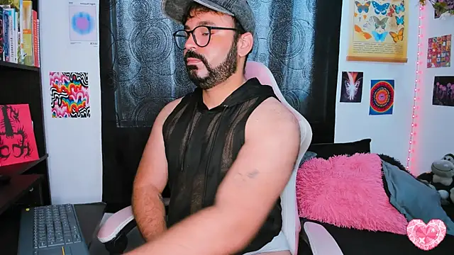 Snapshot of johnnyalx chatting on 03-13-25, 03:17 johnnyalx online show from 03-13-25, 03:17