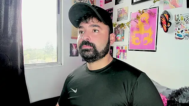 Snapshot of johnnyalx chatting on 10-07-25, 08:06 johnnyalx online show from 10-07-25, 08:06