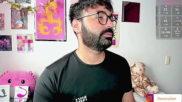 Snapshot of johnnyalx chatting on 11-08-25, 07:23 johnnyalx online show from 11-08-25, 07:23