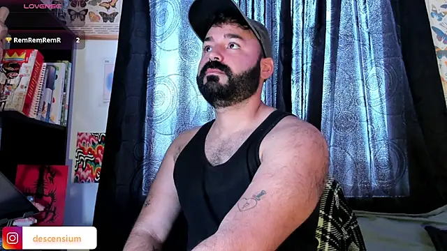 Snapshot of johnnyalx chatting on 05-10-26, 05:51 johnnyalx online show from 05-10-26, 05:51