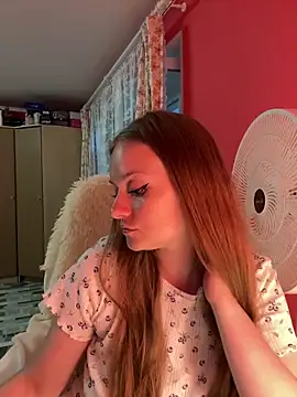 Snapshot of SophiaSweet_ chatting on 06-19-26, 05:50 SophiaSweet online show from 06-19-26, 05:50