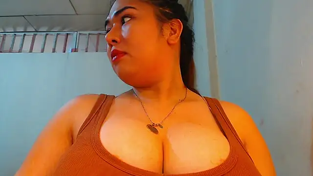 Snapshot of sluty_bunny chatting on 11-14-25, 10:14 sluty bunny online show from 11-14-25, 10:14