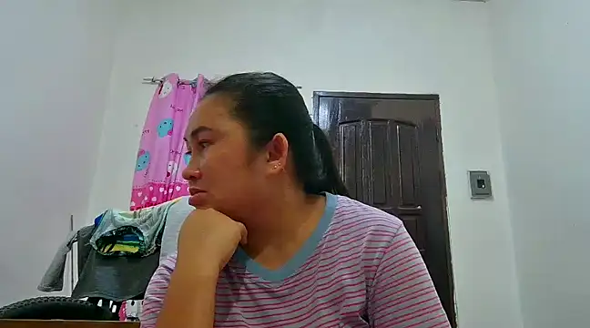 LalaiAsian online show from 12-19-24, 07:29