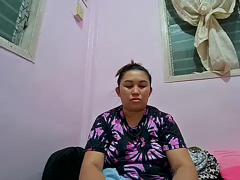 LalaiAsian online show from 09-25-25, 02:21