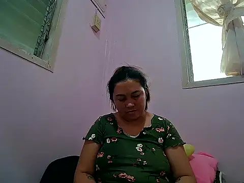 LalaiAsian online show from 10-10-25, 11:04