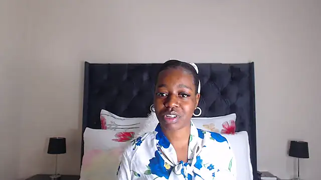 Snapshot of Sexynaughty_Gal chatting on 02-17-26, 09:10 Sexynaughty Gal online show from 02-17-26, 09:10