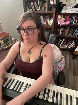 Adobe Angel online show from 12-22-25, 06:38