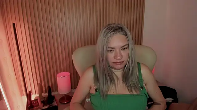 MarianL0ve online show from 03-19-25, 10:44